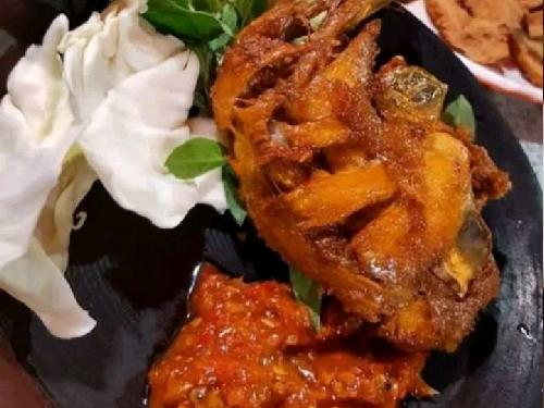 Malam Berkesan di Dapur Gunung Batur: Rasa Pedas yang Menggigit di Jalan Gunung Batur